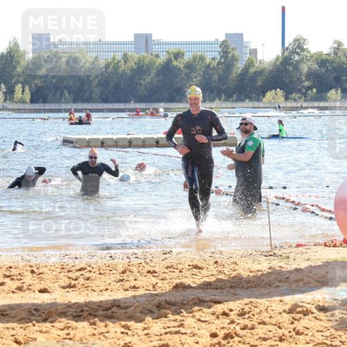 07.09.2025 - 19. Norderstedt Triathlon Luisa Fischer http://msf.ph/oto/8751887 07.09.2025 15:31:54 Schwimmen 532 meine-sportfotos.de