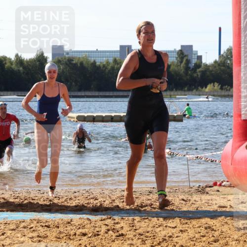 07.09.2025 - 19. Norderstedt Triathlon Luisa Fischer http://msf.ph/oto/8751890 07.09.2025 11:20:31 Schwimmen 731, 775, 845, 1372 meine-sportfotos.de