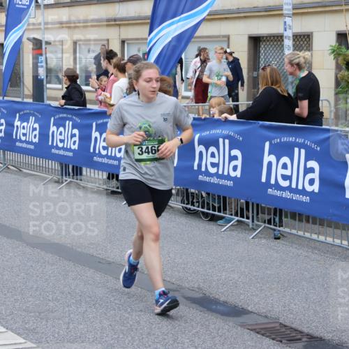 07.09.2025 - BARMER Alsterlauf Strokosch-Dieckow http://msf.ph/oto/8751899 07.09.2025 10:15:06 Ziel 2132, 2674, 2698, 2705, 2936, 3243, 3548, 3703, 3885, 3886, 4024, 4442, 4443, 4756, 4757, 5952, 6047, 6194, 6263, 6266, 6267, 6273, 8482 meine-sportfotos.de