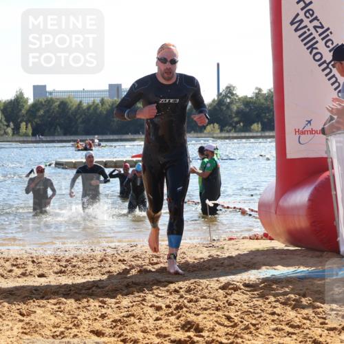 07.09.2025 - 19. Norderstedt Triathlon Luisa Fischer http://msf.ph/oto/8751946 07.09.2025 15:32:03 Schwimmen 485, 518, 532, 552, 1071 meine-sportfotos.de