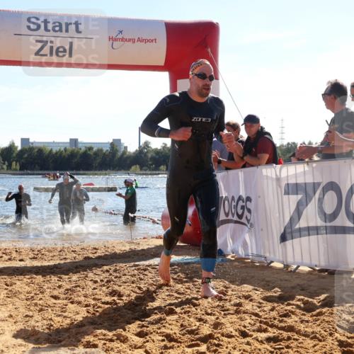 07.09.2025 - 19. Norderstedt Triathlon Luisa Fischer http://msf.ph/oto/8751960 07.09.2025 15:32:04 Schwimmen 485, 518, 532, 552, 1071 meine-sportfotos.de