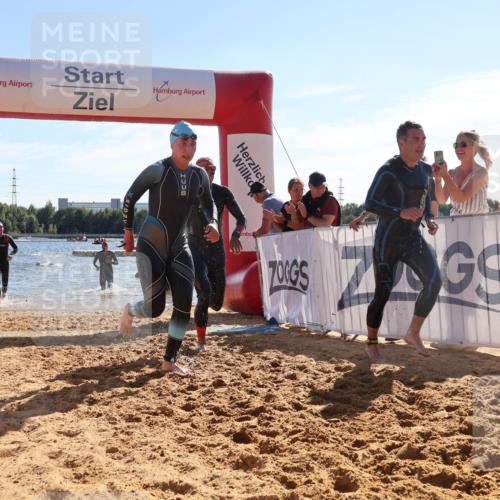 07.09.2025 - 19. Norderstedt Triathlon Luisa Fischer http://msf.ph/oto/8752011 07.09.2025 15:32:10 Schwimmen 483, 485, 518, 532, 552, 1071 meine-sportfotos.de