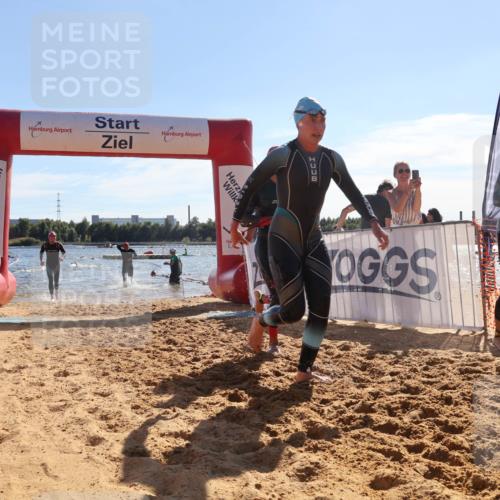 07.09.2025 - 19. Norderstedt Triathlon Luisa Fischer http://msf.ph/oto/8752016 07.09.2025 15:32:10 Schwimmen 483, 485, 518, 532, 552, 1071 meine-sportfotos.de