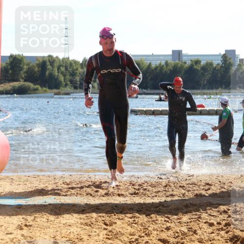 07.09.2025 - 19. Norderstedt Triathlon Luisa Fischer http://msf.ph/oto/8752027 07.09.2025 15:32:13 Schwimmen 483, 485, 518, 526, 552, 1071 meine-sportfotos.de