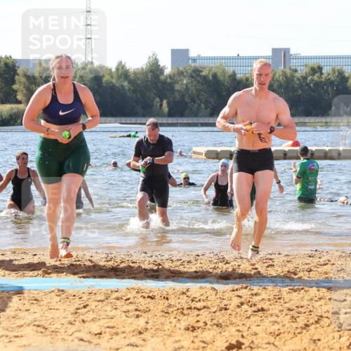07.09.2025 - 19. Norderstedt Triathlon Luisa Fischer http://msf.ph/oto/8752029 07.09.2025 11:20:49 Schwimmen 138, 140, 719, 720, 729 meine-sportfotos.de