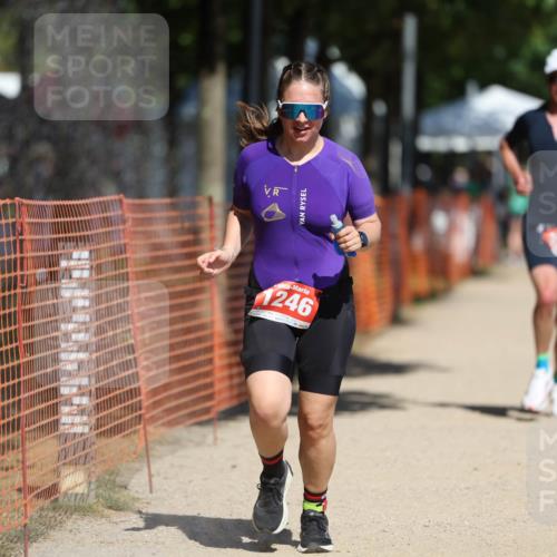 07.09.2025 - 19. Norderstedt Triathlon Michael Strokosch http://msf.ph/oto/8752069 07.09.2025 12:45:53 Laufen 226, 1246, 1329 meine-sportfotos.de
