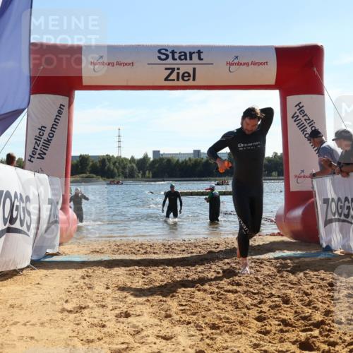 07.09.2025 - 19. Norderstedt Triathlon Luisa Fischer http://msf.ph/oto/8752124 07.09.2025 15:32:33 Schwimmen 488, 543, 548 meine-sportfotos.de