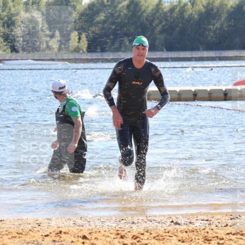 07.09.2025 - 19. Norderstedt Triathlon Luisa Fischer http://msf.ph/oto/8752139 07.09.2025 15:32:36 Schwimmen 488, 529, 543, 548 meine-sportfotos.de