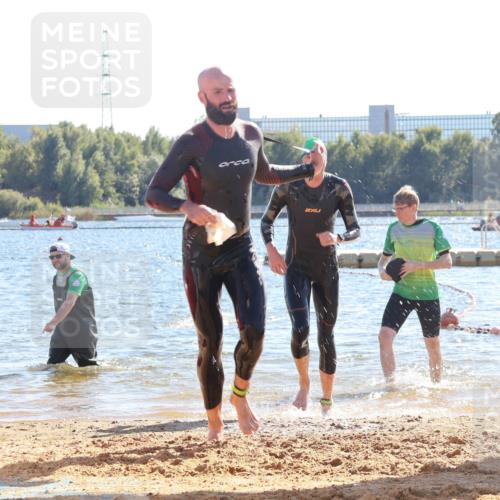 07.09.2025 - 19. Norderstedt Triathlon Luisa Fischer http://msf.ph/oto/8752156 07.09.2025 15:32:38 Schwimmen 488, 529, 543, 548 meine-sportfotos.de