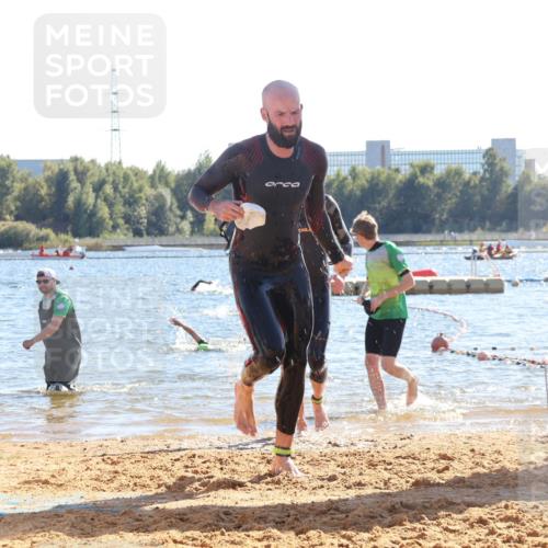 07.09.2025 - 19. Norderstedt Triathlon Luisa Fischer http://msf.ph/oto/8752159 07.09.2025 15:32:38 Schwimmen 488, 529, 543, 548 meine-sportfotos.de