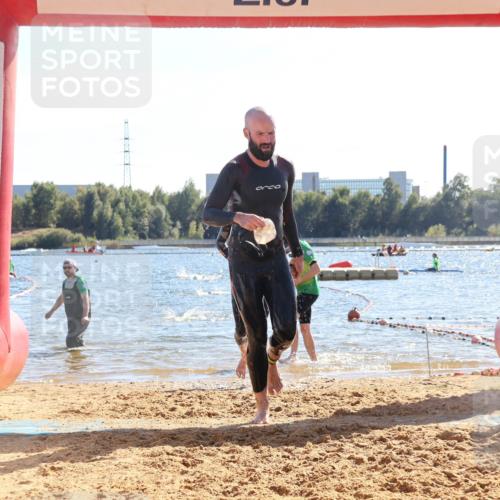 07.09.2025 - 19. Norderstedt Triathlon Luisa Fischer http://msf.ph/oto/8752163 07.09.2025 15:32:38 Schwimmen 488, 529, 543, 548 meine-sportfotos.de