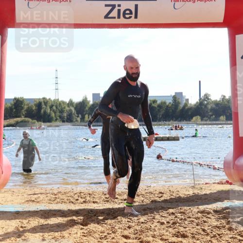 07.09.2025 - 19. Norderstedt Triathlon Luisa Fischer http://msf.ph/oto/8752164 07.09.2025 15:32:39 Schwimmen 488, 529, 543, 548 meine-sportfotos.de