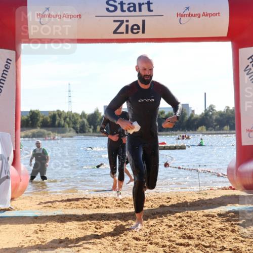 07.09.2025 - 19. Norderstedt Triathlon Luisa Fischer http://msf.ph/oto/8752170 07.09.2025 15:32:39 Schwimmen 488, 529, 543, 548 meine-sportfotos.de