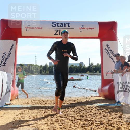 07.09.2025 - 19. Norderstedt Triathlon Luisa Fischer http://msf.ph/oto/8752192 07.09.2025 15:32:41 Schwimmen 488, 529, 543, 548 meine-sportfotos.de