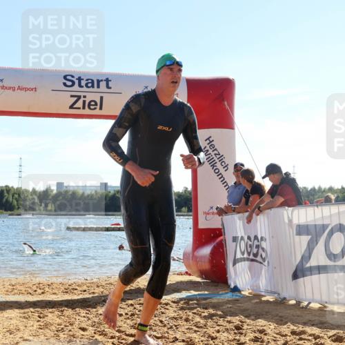 07.09.2025 - 19. Norderstedt Triathlon Luisa Fischer http://msf.ph/oto/8752196 07.09.2025 15:32:42 Schwimmen 488, 529, 543, 548 meine-sportfotos.de