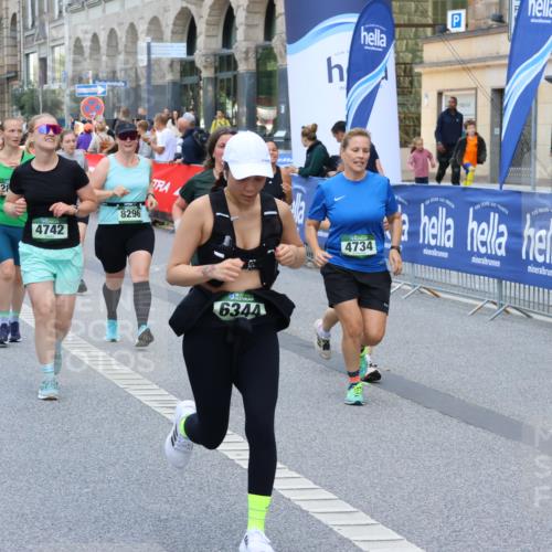 07.09.2025 - BARMER Alsterlauf Strokosch-Dieckow http://msf.ph/oto/8752211 07.09.2025 10:15:00 Ziel 2158, 2651, 2674, 2705, 2936, 3132, 3133, 3243, 3548, 3703, 3885, 3886, 4024, 4177, 4442, 4443, 4556, 4756, 4757, 4878, 4879, 5134, 5291, 5631, 5952, 6194, 8482 meine-sportfotos.de