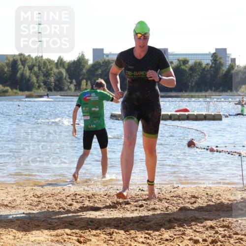07.09.2025 - 19. Norderstedt Triathlon Luisa Fischer http://msf.ph/oto/8752223 07.09.2025 15:32:52 Schwimmen 529, 1082 meine-sportfotos.de