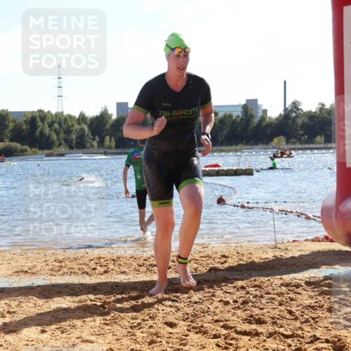 07.09.2025 - 19. Norderstedt Triathlon Luisa Fischer http://msf.ph/oto/8752233 07.09.2025 15:32:53 Schwimmen 529, 1082 meine-sportfotos.de