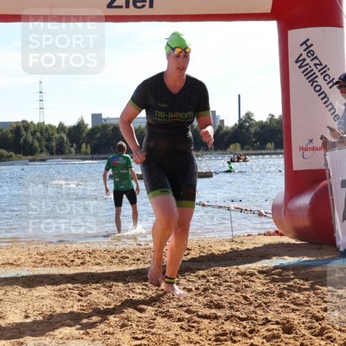 07.09.2025 - 19. Norderstedt Triathlon Luisa Fischer http://msf.ph/oto/8752237 07.09.2025 15:32:54 Schwimmen 1082 meine-sportfotos.de