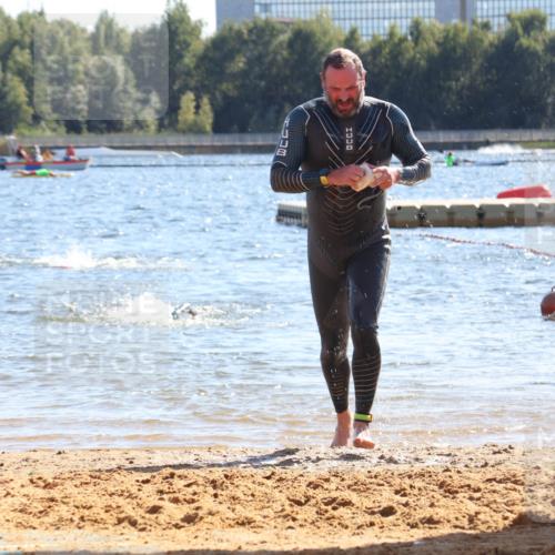 07.09.2025 - 19. Norderstedt Triathlon Luisa Fischer http://msf.ph/oto/8752253 07.09.2025 15:33:13 Schwimmen 516 meine-sportfotos.de