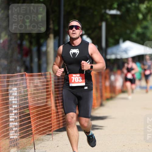 07.09.2025 - 19. Norderstedt Triathlon Michael Strokosch http://msf.ph/oto/8752260 07.09.2025 12:46:07 Laufen 703, 1370, 1382 meine-sportfotos.de