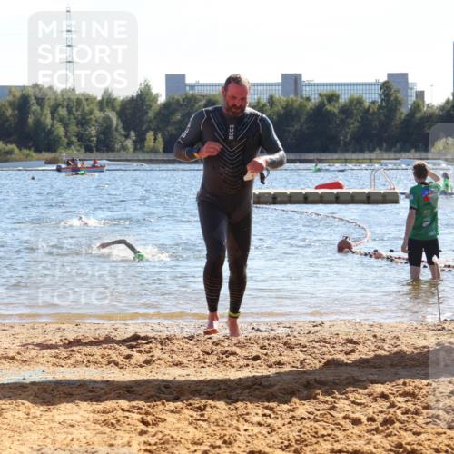 07.09.2025 - 19. Norderstedt Triathlon Luisa Fischer http://msf.ph/oto/8752264 07.09.2025 15:33:14 Schwimmen 516 meine-sportfotos.de