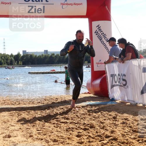 07.09.2025 - 19. Norderstedt Triathlon Luisa Fischer http://msf.ph/oto/8752284 07.09.2025 15:33:16 Schwimmen 516 meine-sportfotos.de