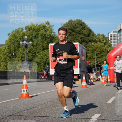 07.09.2025 - BARMER Alsterlauf Yannick Fuchs http://msf.ph/oto/8752286 07.09.2025 09:36:15 Laufen 4050, 3467 meine-sportfotos.de