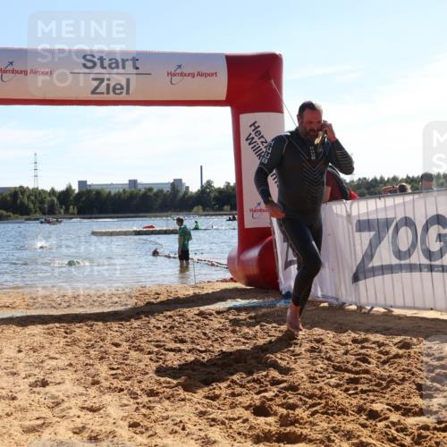 07.09.2025 - 19. Norderstedt Triathlon Luisa Fischer http://msf.ph/oto/8752291 07.09.2025 15:33:16 Schwimmen 516 meine-sportfotos.de