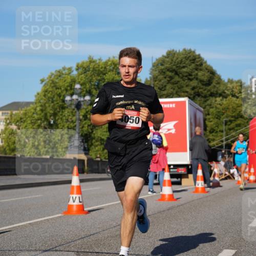 07.09.2025 - BARMER Alsterlauf Yannick Fuchs http://msf.ph/oto/8752300 07.09.2025 09:36:15 Laufen 4050, 3467 meine-sportfotos.de