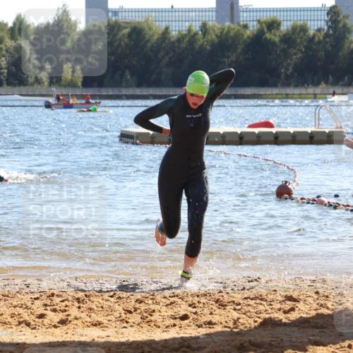 07.09.2025 - 19. Norderstedt Triathlon Luisa Fischer http://msf.ph/oto/8752325 07.09.2025 15:33:22 Schwimmen 516, 1080 meine-sportfotos.de