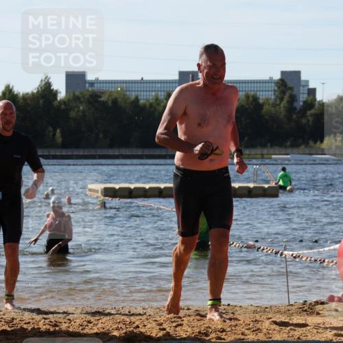 07.09.2025 - 19. Norderstedt Triathlon Luisa Fischer http://msf.ph/oto/8752331 07.09.2025 11:22:23 Schwimmen 234, 287, 1315, 1319 meine-sportfotos.de