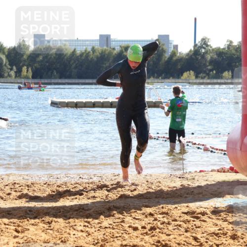 07.09.2025 - 19. Norderstedt Triathlon Luisa Fischer http://msf.ph/oto/8752337 07.09.2025 15:33:23 Schwimmen 516, 1080 meine-sportfotos.de