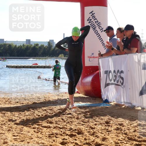 07.09.2025 - 19. Norderstedt Triathlon Luisa Fischer http://msf.ph/oto/8752352 07.09.2025 15:33:24 Schwimmen 516, 1080 meine-sportfotos.de