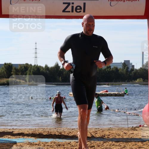 07.09.2025 - 19. Norderstedt Triathlon Luisa Fischer http://msf.ph/oto/8752364 07.09.2025 11:22:27 Schwimmen 234, 287, 1319 meine-sportfotos.de