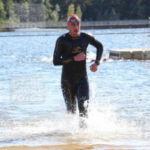 07.09.2025 - 19. Norderstedt Triathlon Luisa Fischer http://msf.ph/oto/8752371 07.09.2025 15:33:35 Schwimmen 503, 1080 meine-sportfotos.de