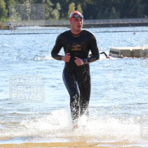 07.09.2025 - 19. Norderstedt Triathlon Luisa Fischer http://msf.ph/oto/8752374 07.09.2025 15:33:35 Schwimmen 503, 1080 meine-sportfotos.de