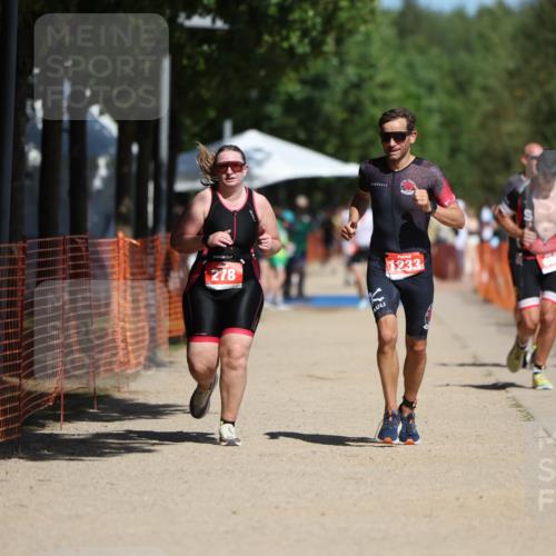 07.09.2025 - 19. Norderstedt Triathlon Michael Strokosch http://msf.ph/oto/8752376 07.09.2025 12:46:17 Laufen 278, 695, 1233 meine-sportfotos.de