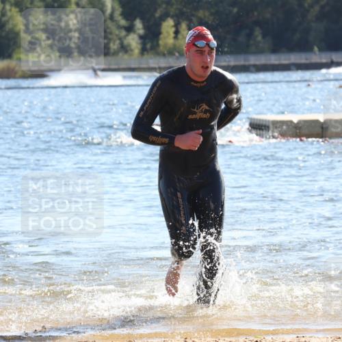 07.09.2025 - 19. Norderstedt Triathlon Luisa Fischer http://msf.ph/oto/8752383 07.09.2025 15:33:36 Schwimmen 503, 1080 meine-sportfotos.de
