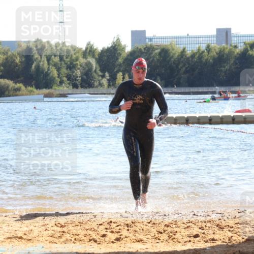 07.09.2025 - 19. Norderstedt Triathlon Luisa Fischer http://msf.ph/oto/8752391 07.09.2025 15:33:37 Schwimmen 503 meine-sportfotos.de