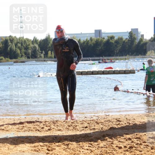 07.09.2025 - 19. Norderstedt Triathlon Luisa Fischer http://msf.ph/oto/8752404 07.09.2025 15:33:38 Schwimmen 503 meine-sportfotos.de