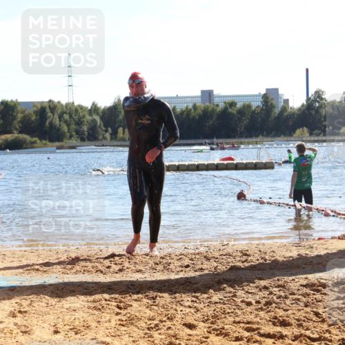 07.09.2025 - 19. Norderstedt Triathlon Luisa Fischer http://msf.ph/oto/8752408 07.09.2025 15:33:39 Schwimmen 503 meine-sportfotos.de