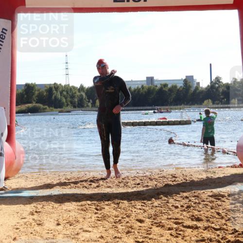07.09.2025 - 19. Norderstedt Triathlon Luisa Fischer http://msf.ph/oto/8752412 07.09.2025 15:33:39 Schwimmen 503 meine-sportfotos.de