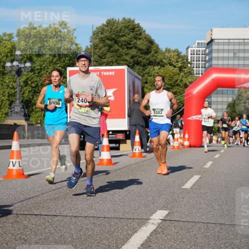 07.09.2025 - BARMER Alsterlauf Yannick Fuchs http://msf.ph/oto/8752414 07.09.2025 09:36:19 Laufen 8006, 240, 5382 meine-sportfotos.de