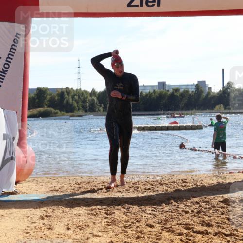 07.09.2025 - 19. Norderstedt Triathlon Luisa Fischer http://msf.ph/oto/8752416 07.09.2025 15:33:40 Schwimmen 503 meine-sportfotos.de