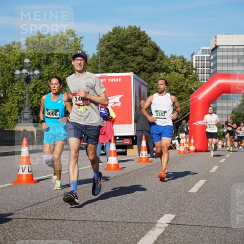 07.09.2025 - BARMER Alsterlauf Yannick Fuchs http://msf.ph/oto/8752421 07.09.2025 09:36:19 Laufen 8006, 24, 5382, 4917 meine-sportfotos.de