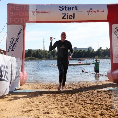 07.09.2025 - 19. Norderstedt Triathlon Luisa Fischer http://msf.ph/oto/8752423 07.09.2025 15:33:40 Schwimmen 503 meine-sportfotos.de