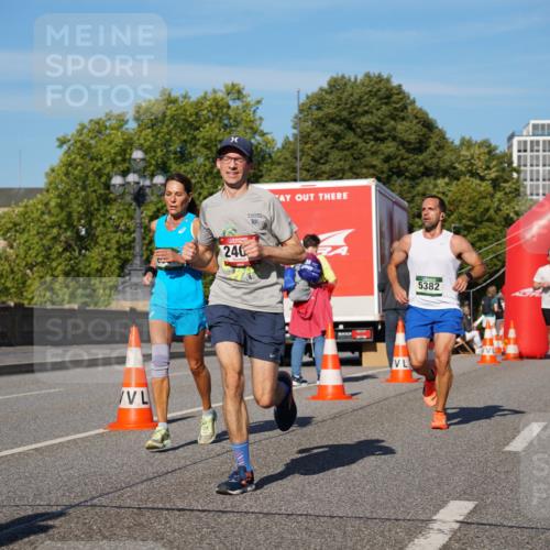07.09.2025 - BARMER Alsterlauf Yannick Fuchs http://msf.ph/oto/8752430 07.09.2025 09:36:19 Laufen 240, 10, 5382, 4 meine-sportfotos.de