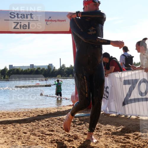 07.09.2025 - 19. Norderstedt Triathlon Luisa Fischer http://msf.ph/oto/8752445 07.09.2025 15:33:42 Schwimmen 503 meine-sportfotos.de