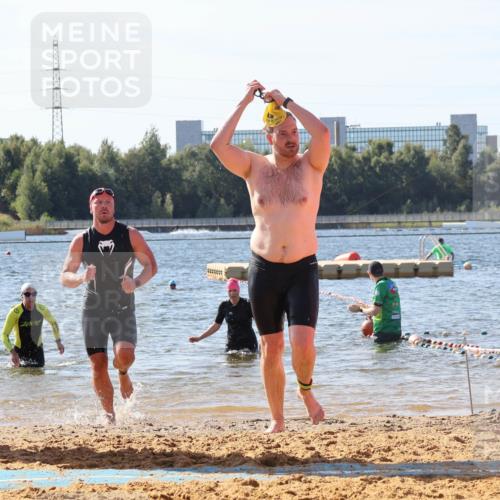 07.09.2025 - 19. Norderstedt Triathlon Luisa Fischer http://msf.ph/oto/8752464 07.09.2025 11:23:08 Schwimmen 703, 857, 859 meine-sportfotos.de